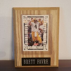 1999 Upper Deck Mint Condition Brett Favre Football Card Mounted on Wood Plaque